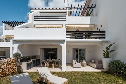 CASA CORAL CON VISTAS AL MAR PRIMERA LINEA, Марбелья