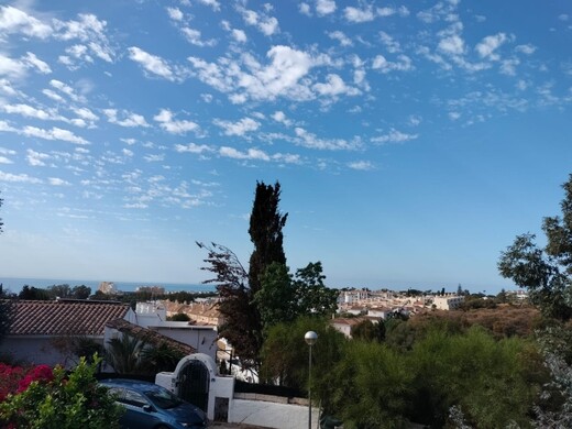 ADOSADO500 M DE LA PLAYA CALAHONDA, Mijas
